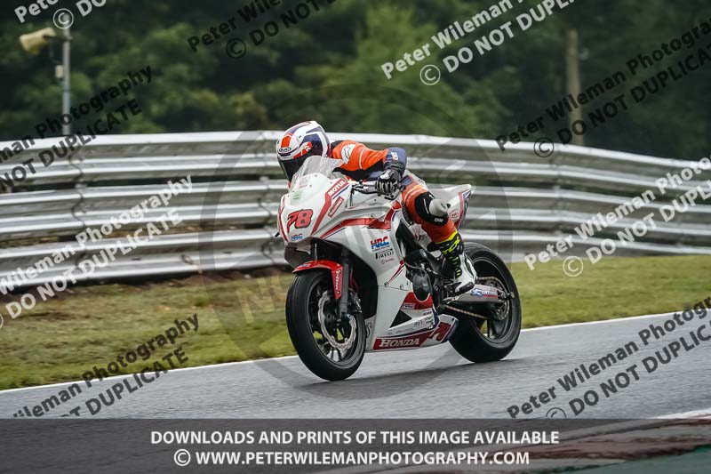 anglesey;brands hatch;cadwell park;croft;donington park;enduro digital images;event digital images;eventdigitalimages;mallory;no limits;oulton park;peter wileman photography;racing digital images;silverstone;snetterton;trackday digital images;trackday photos;vmcc banbury run;welsh 2 day enduro